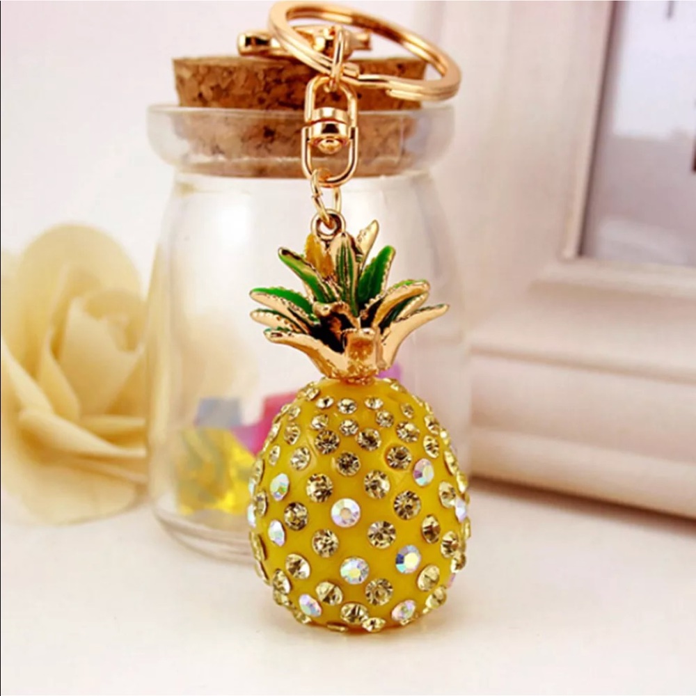 Gold Glitzy Pineapple PurseCharm KeyChain NWT New - Picture 3 of 8